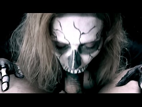 ❤️ Demonflicka suger kuk med sin svarta mun och sväljer sperma. ️❌ Pornvideo at us ﹏